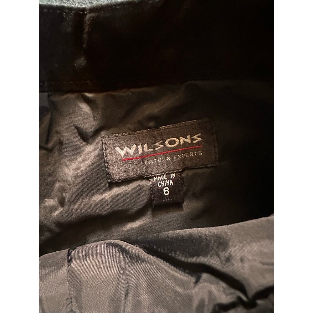Wilsons Leather Black Suede High Rise Shorts Size 6 - Picture 4 of 8